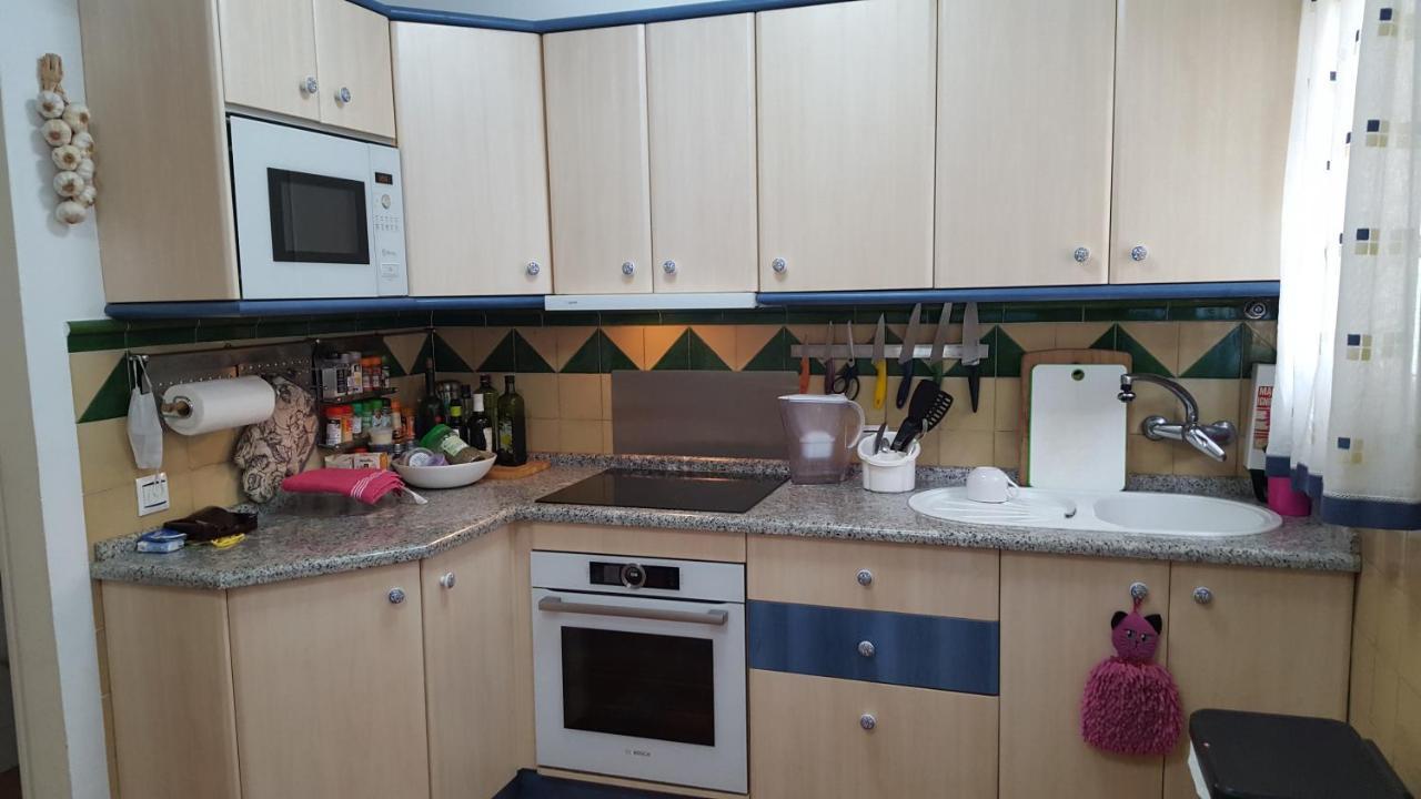 Semi-Detached Adosado Con Encanto -130 M2 - Wifi 600 Mb - Piscina Comunitaria - Patio Privado Torremolinos Luaran gambar