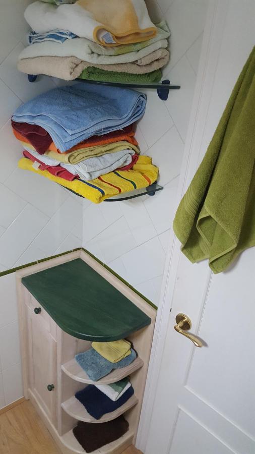 Semi-Detached Adosado Con Encanto -130 M2 - Wifi 600 Mb - Piscina Comunitaria - Patio Privado Torremolinos Luaran gambar