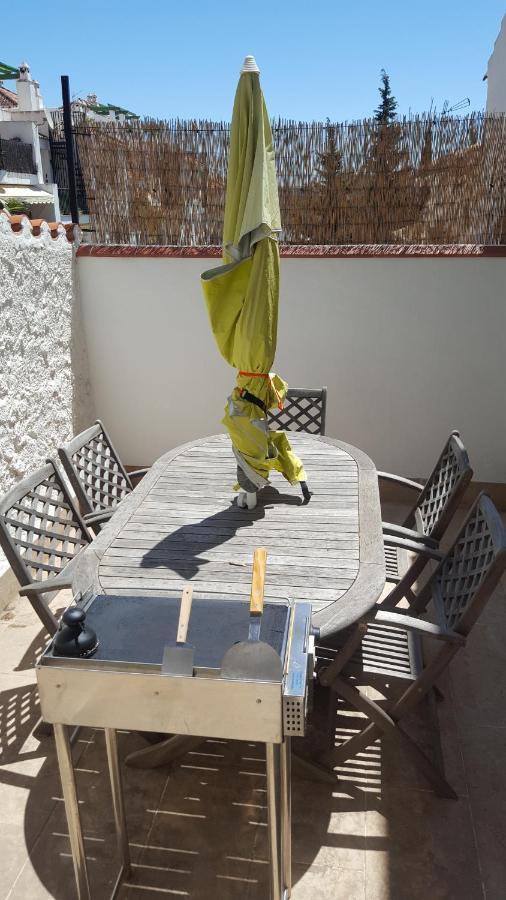 Semi-Detached Adosado Con Encanto -130 M2 - Wifi 600 Mb - Piscina Comunitaria - Patio Privado Torremolinos Luaran gambar